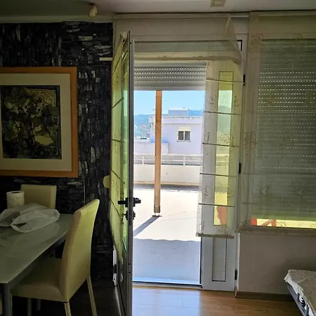 Poseidon アパート Vlorë