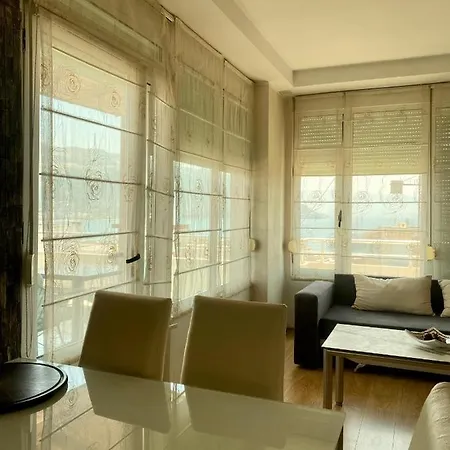 Poseidon Apartment *